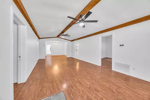 Living - 147 Maple Ave, West Fork, AR 72774 photo 3 of 7