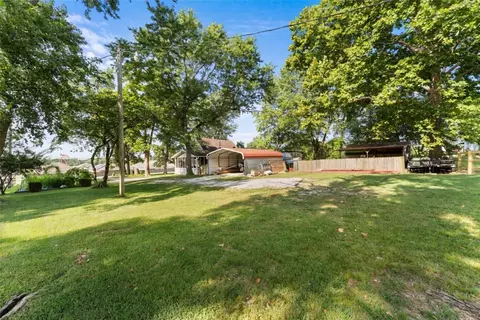 Exterior - 1380 E Main St, Gentry, AR 72734 photo 8 of 21