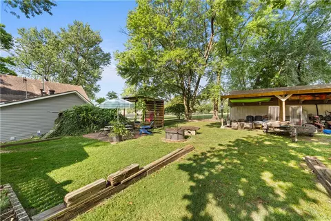 Exterior - 1380 E Main St, Gentry, AR 72734 photo 9 of 21