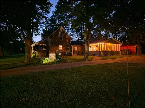 Exterior - 1380 E Main St, Gentry, AR 72734 photo 16 of 21