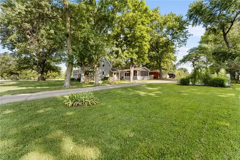 Exterior - 1380 E Main St, Gentry, AR 72734 photo 6 of 21