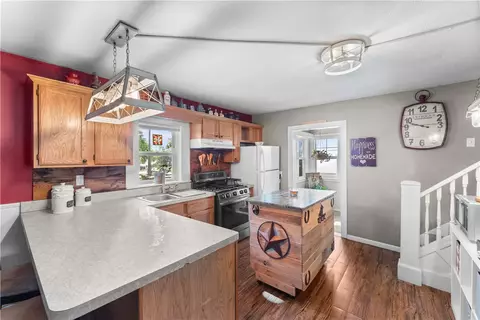 Kitchen - 1380 E Main St, Gentry, AR 72734 photo 2 of 3