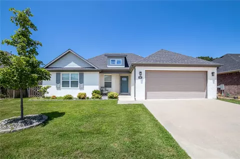 56 E Loveland Loop, Farmington, AR 72730