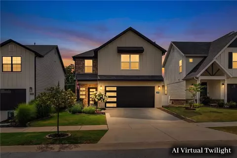 2404 SW Poppy St, Bentonville, AR 72713