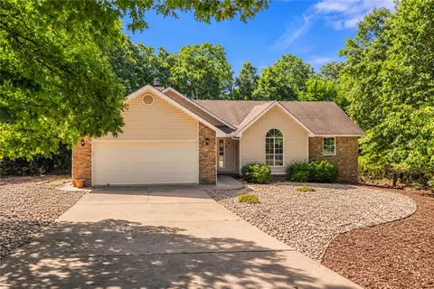 9 Wantage Ln, Bella Vista, AR 72714