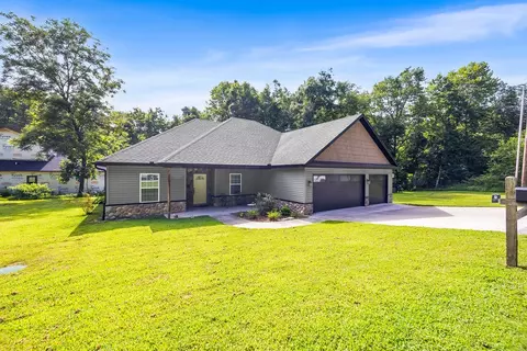 1 Halvergate Ln, Bella Vista, AR 72715