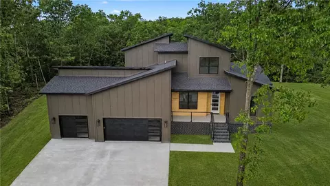 48 Cargill Dr, Bella Vista, AR 72715