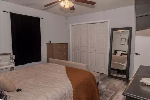 Bedroom - 3702 Shields Dr, Harrison, AR 72601 photo 4 of 6