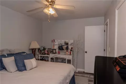 Bedroom - 3702 Shields Dr, Harrison, AR 72601 photo 6 of 6