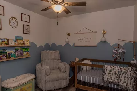 Bedroom - 3702 Shields Dr, Harrison, AR 72601 photo 2 of 6