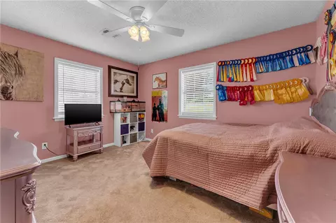 Bedroom - 4923 Wire Rd, Ozark, AR 72949 photo 5 of 8