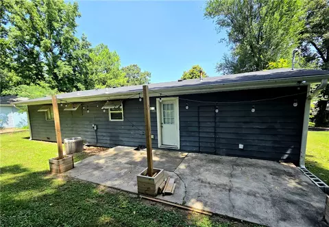 Exterior - 618 Beverly Dr, Harrison, AR 72601 photo 3 of 4