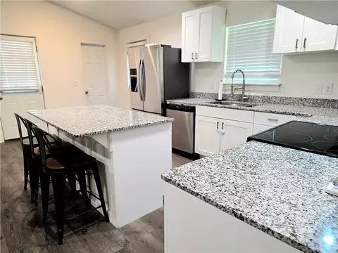 Kitchen - 618 Beverly Dr, Harrison, AR 72601 photo 1 of 4