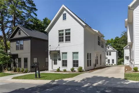 251 S Church Ave, Fayetteville, AR 72701