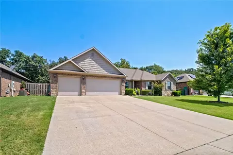 Exterior - 1730 Amber Way, Centerton, AR 72719 photo 2 of 7
