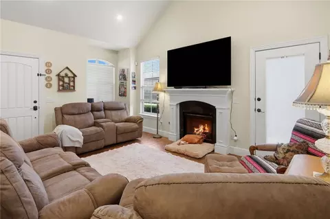 Living - 1607 Park St, Lowell, AR 72745 photo 1 of 1