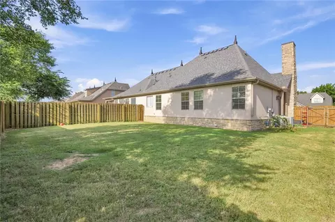 Exterior - 1607 Park St, Lowell, AR 72745 photo 2 of 5