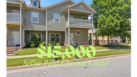 699 N Wordsworth Ln, Fayetteville, AR 72704