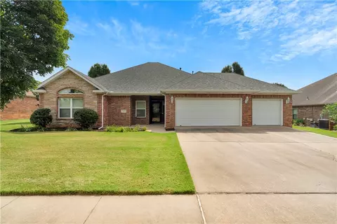 11242 Club House Pkwy, Farmington, AR 72730