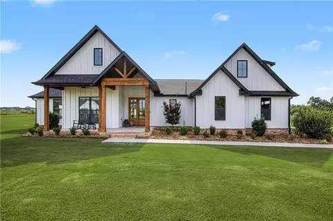 492 Drain Rd, Farmington, AR 72730