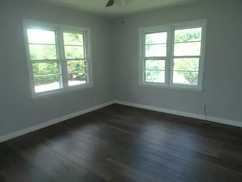 Living - 1202 Davis Ave, Springdale, AR 72764 photo 6 of 6