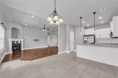 Living - 450 Beasley Dr, Centerton, AR 72719 photo 3 of 3