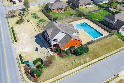 View/Area - 450 Beasley Dr, Centerton, AR 72719 photo 3 of 8