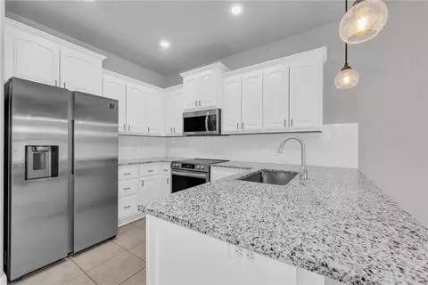 Kitchen - 450 Beasley Dr, Centerton, AR 72719 photo 1 of 2