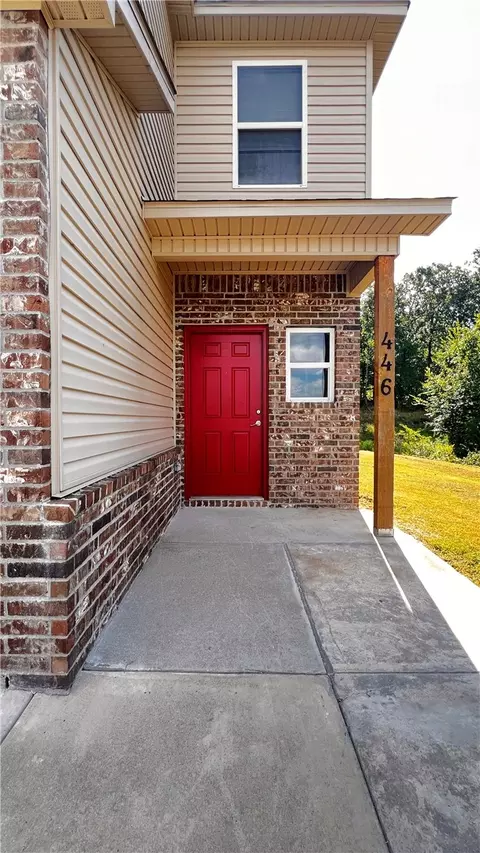 446 Cooper St, Huntsville, AR 72740
