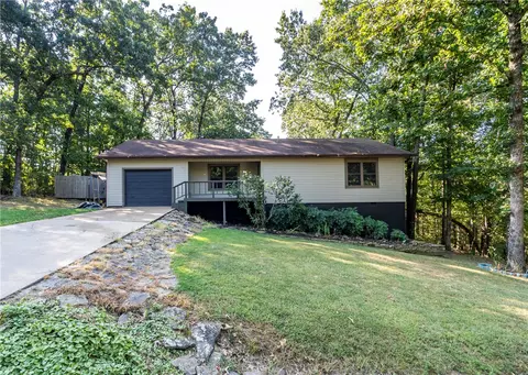7 Coniston Ln, Bella Vista, AR 72714