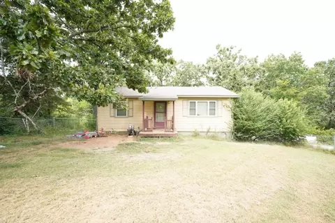 866 Wilson St, Fayetteville, AR 72701