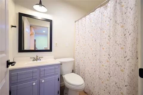 Bath - 12842 Ruby Rd, Farmington, AR 72730 photo 3 of 3