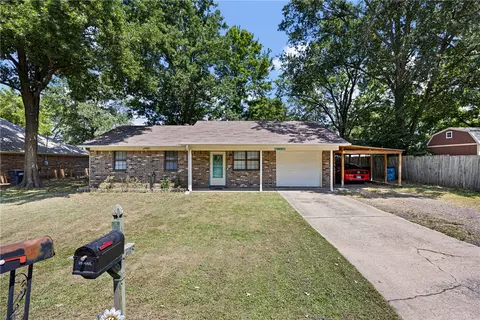 405 E 11th St, Russellville, AR 72801