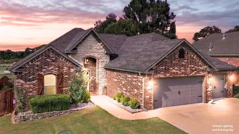 201 Pebble Beach Dr, Cave Springs, AR 72718