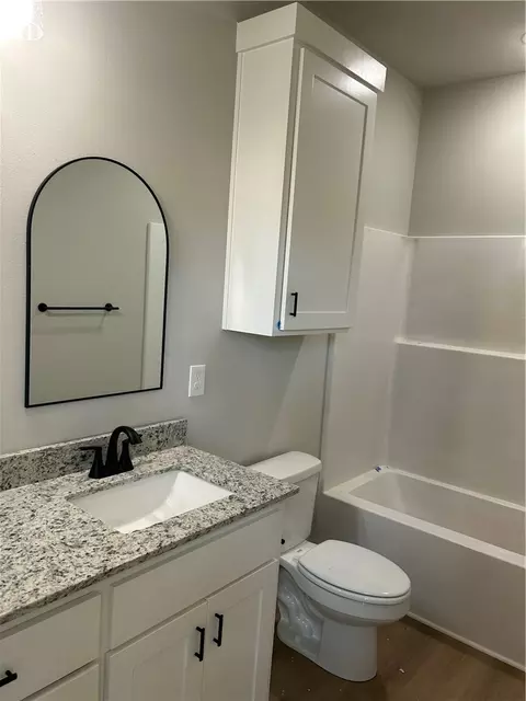 Bath - 75 Snyder Springs Cir, Watts, OK 74964 photo 2 of 4