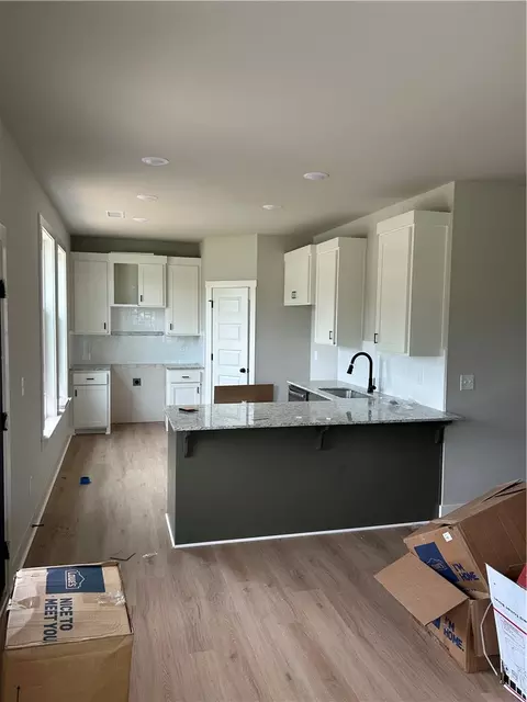 Kitchen - 75 Snyder Springs Cir, Watts, OK 74964 photo 1 of 2