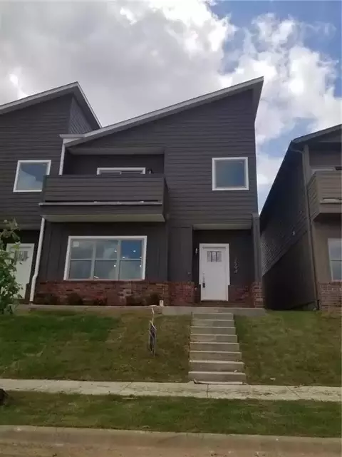 2594 N Ward Dr, Fayetteville, AR 72704