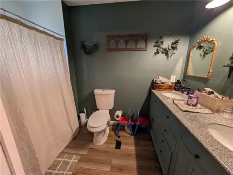 Bath - 3136 Hidden Loop, Harrison, AR 72601 photo 1 of 2