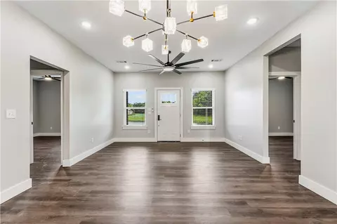 Living - 607 6th Ave, Gravette, AR 72736 photo 2 of 4
