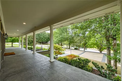2935 N Williamsburg Ln, Fayetteville, AR 72703