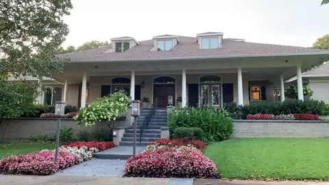 2935 N Williamsburg Ln, Fayetteville, AR 72703