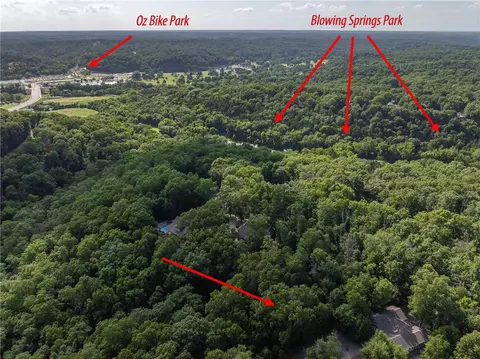 12 Blakeney Ln, Bella Vista, AR 72714