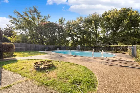 Exterior - 9005 Copper Oaks Ln, Fort Smith, AR 72903 photo 14 of 18