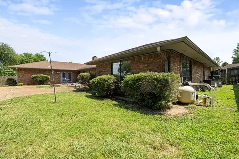 Exterior - 9005 Copper Oaks Ln, Fort Smith, AR 72903 photo 12 of 18