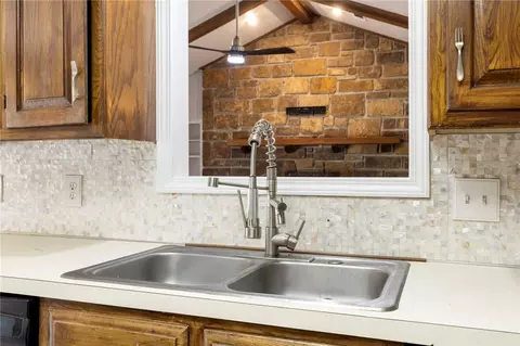 Kitchen - 9005 Copper Oaks Ln, Fort Smith, AR 72903 photo 7 of 7