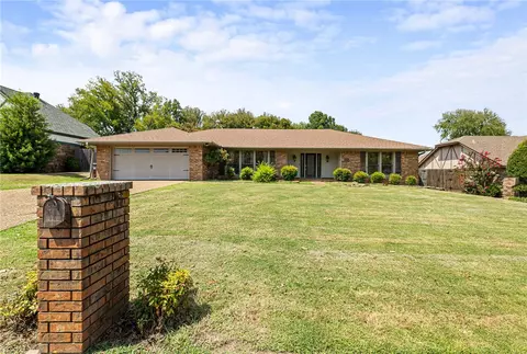 Exterior - 9005 Copper Oaks Ln, Fort Smith, AR 72903 photo 2 of 18