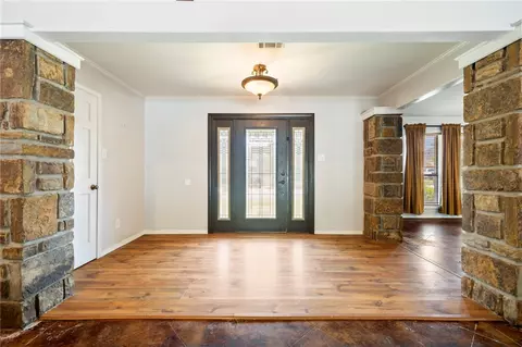 Entry Way - 9005 Copper Oaks Ln, Fort Smith, AR 72903 photo 1 of 2