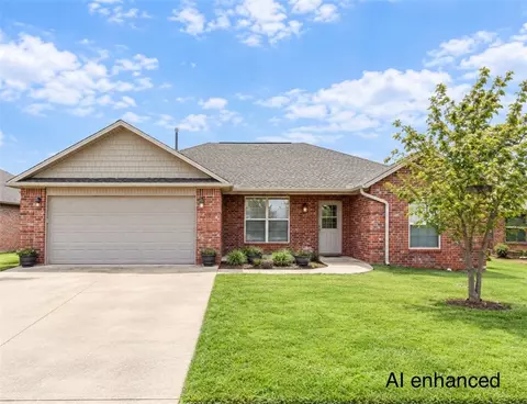 1902 N Messick Ct, Siloam Springs, AR 72761
