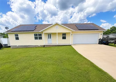 1312 Hank Blvd, Berryville, AR 72616