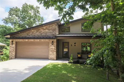 32 Warwick Dr, Bella Vista, AR 72714